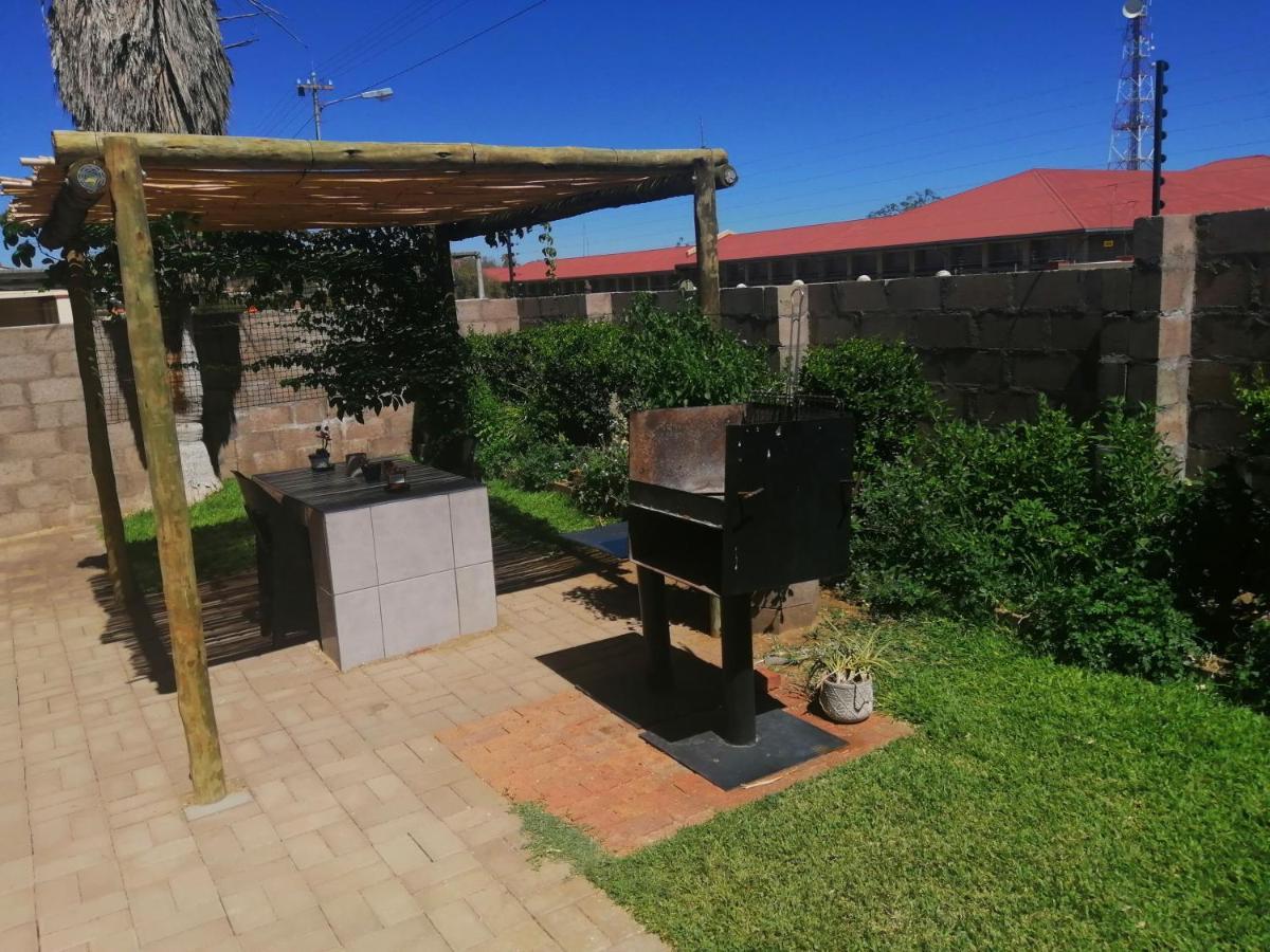 Keetmanshoop Self-Catering Exterior foto