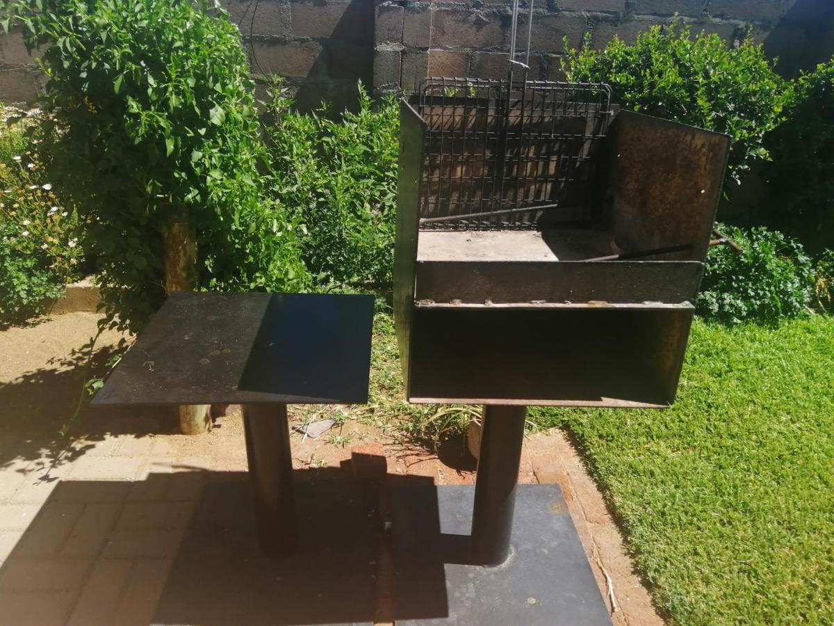 Keetmanshoop Self-Catering Exterior foto
