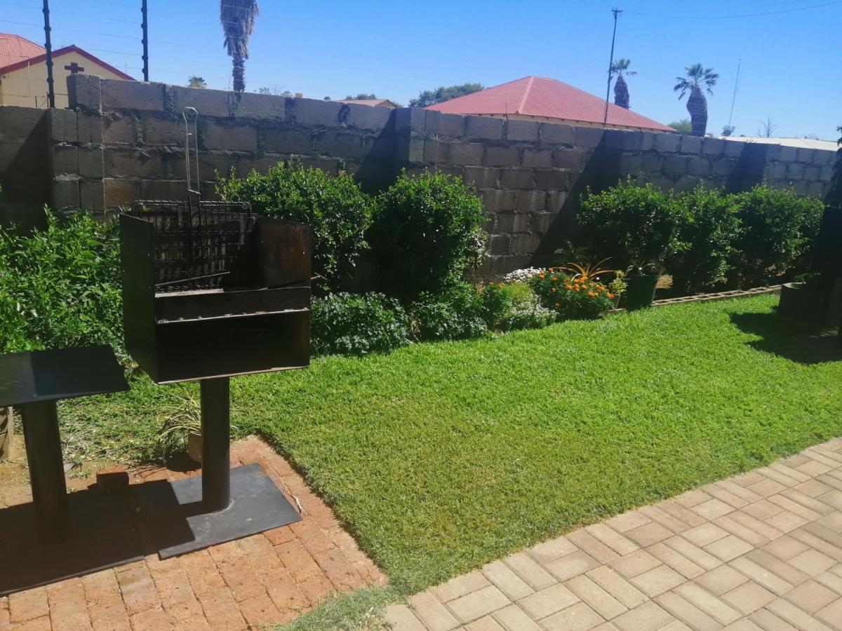 Keetmanshoop Self-Catering Exterior foto